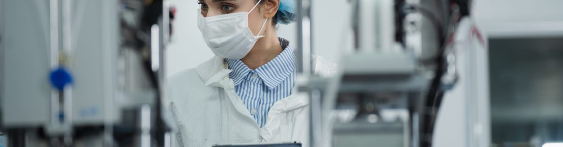 Medical,Mask,Factory,,A,Team,Of,Medical,Professionals,,A,Wide