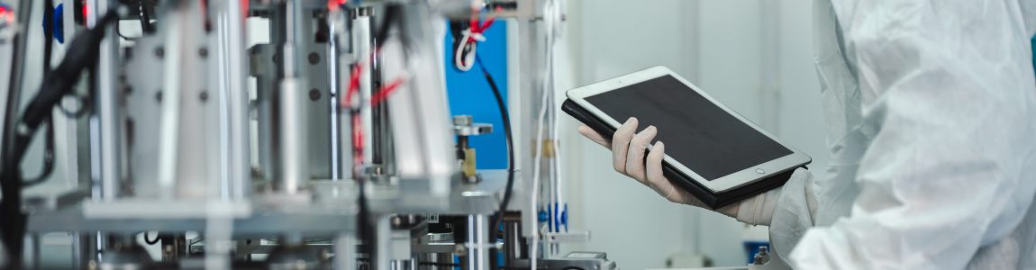 Medical,Mask,Factory,,A,Team,Of,Medical,Professionals,,A,Wide