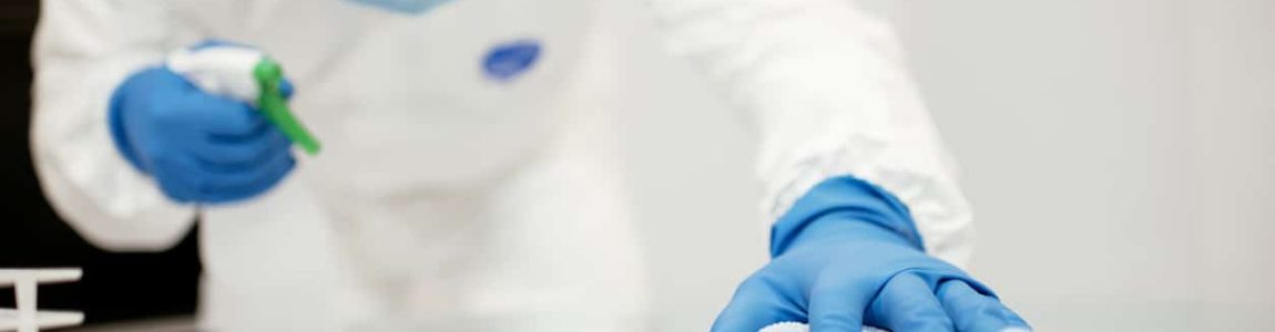 cleaning-lab-equipment